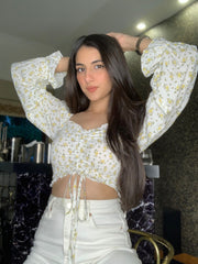 DayLily white floral top
