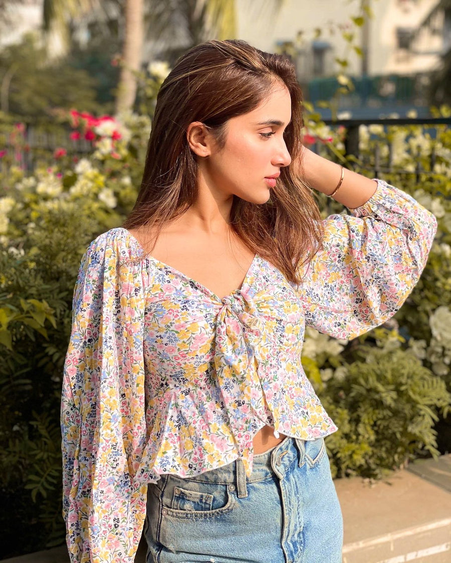 Picnic Floral Top (Knot)