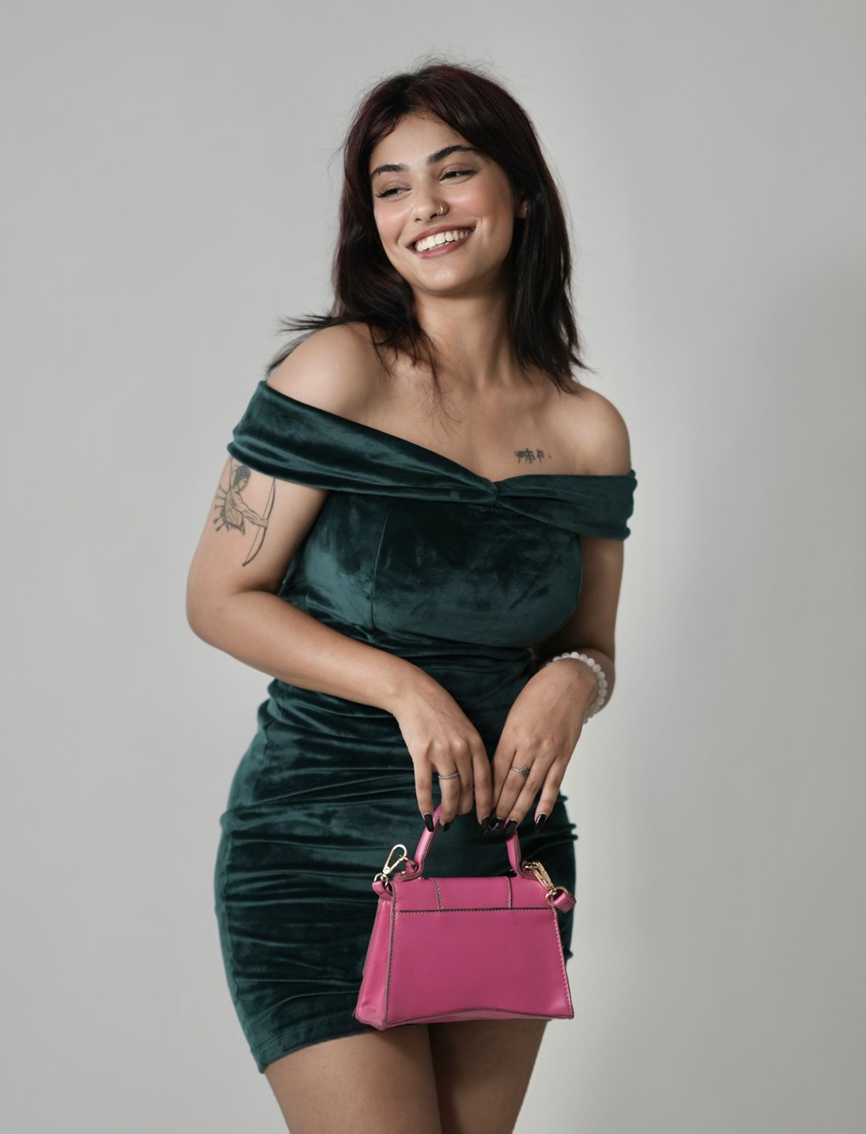 Xavie-Off shoulder dress (Emerald) – mynomad